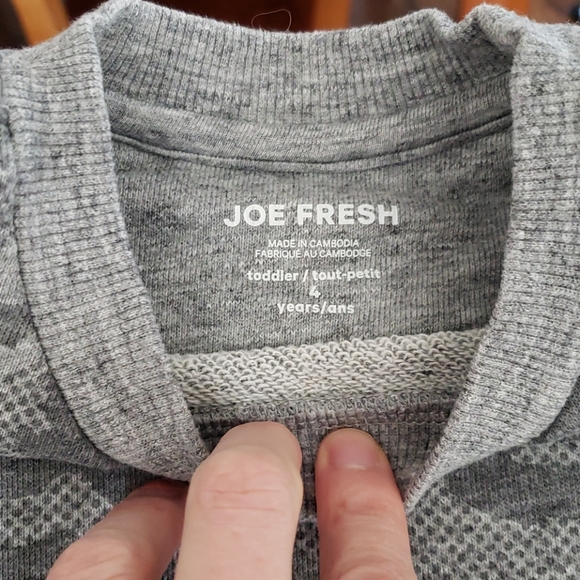 Joe Fresh boys sweatshirt - Picture 2 of 3
